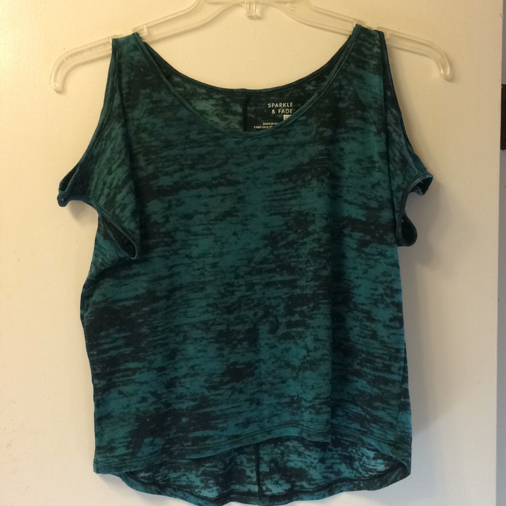 Open shoulder turquoise/black top